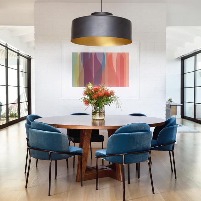 @rebeccaloewkeinteriors  @dyerphoto