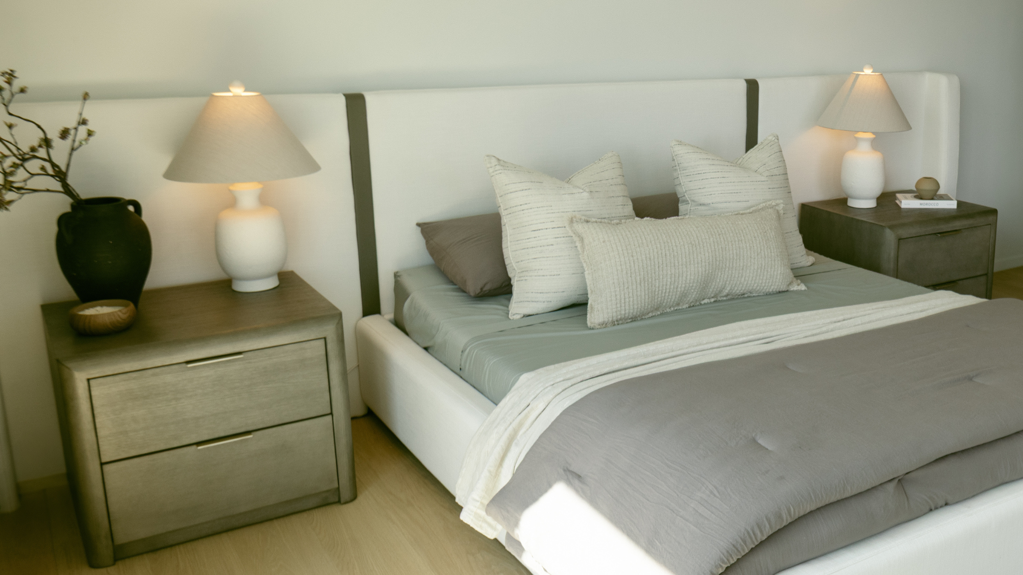 Nerva Nightstand