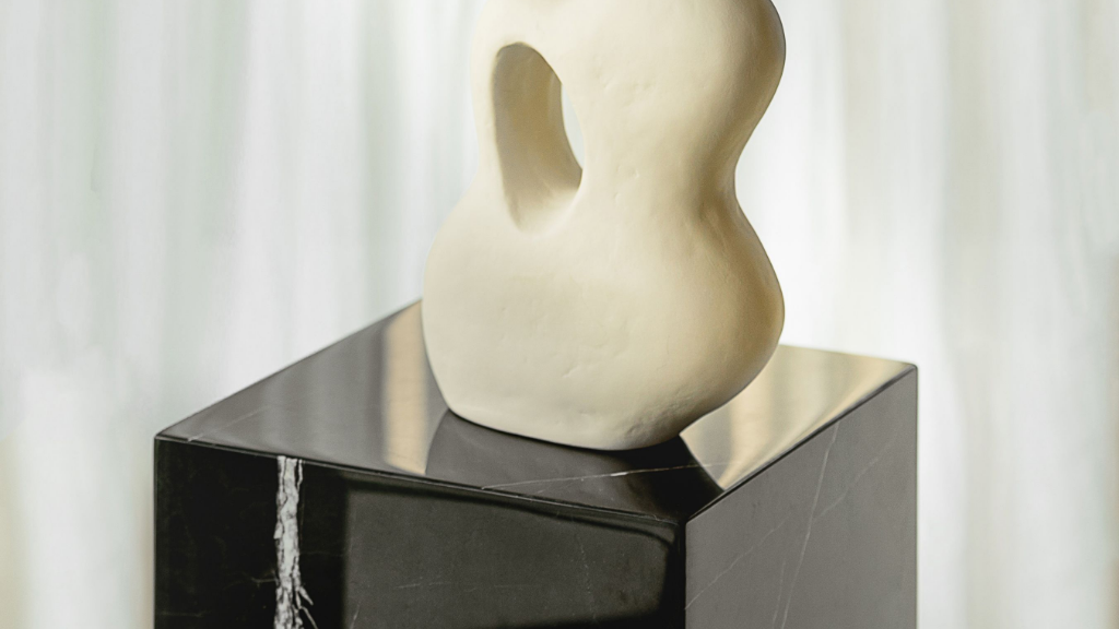 Liza Pedestal - Marble
