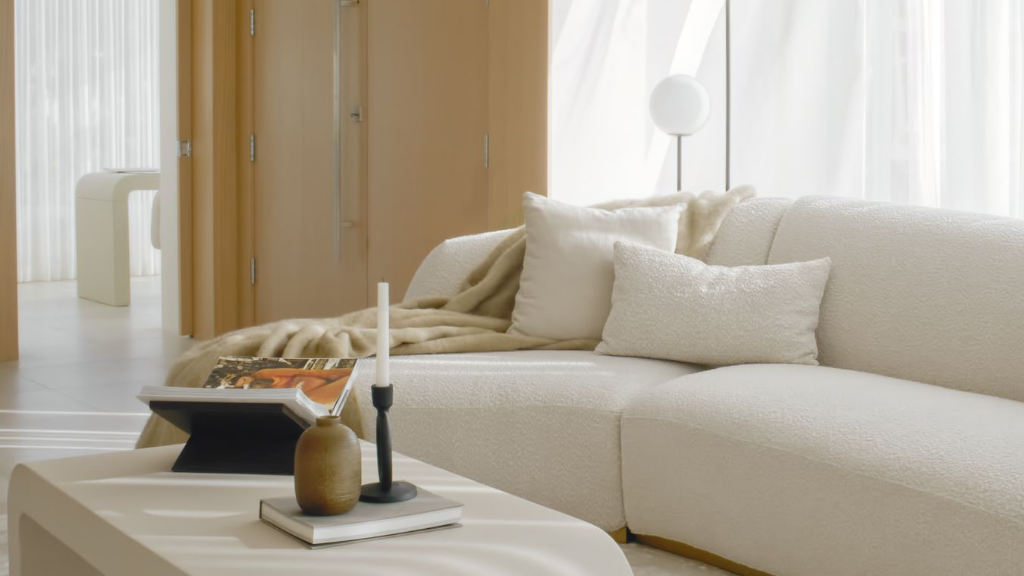 Reya Curved Sectional