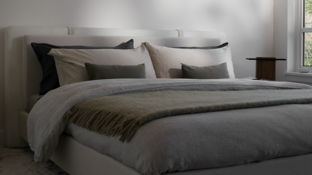 Abigail Bed