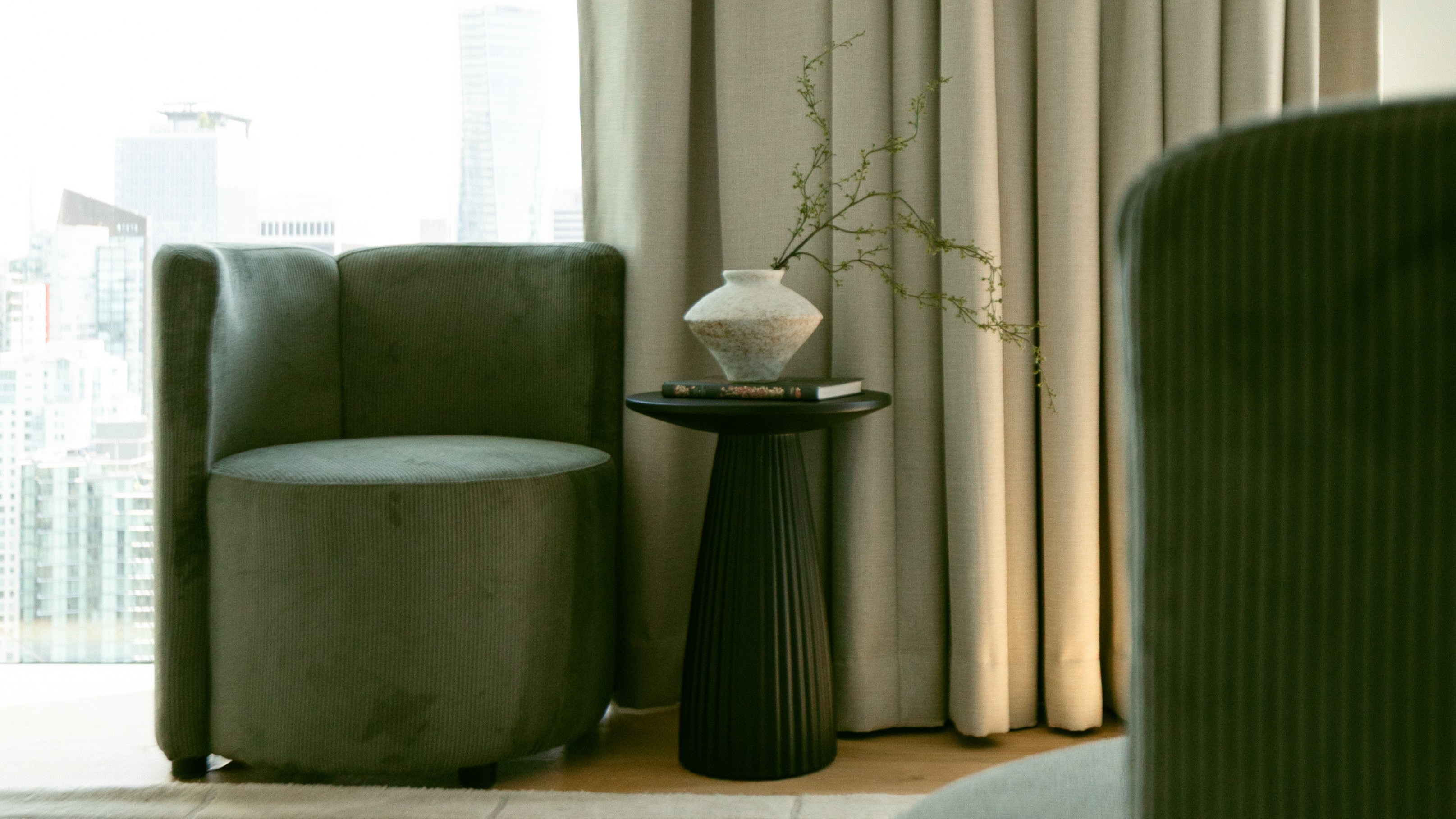 Nova Lounge Chair