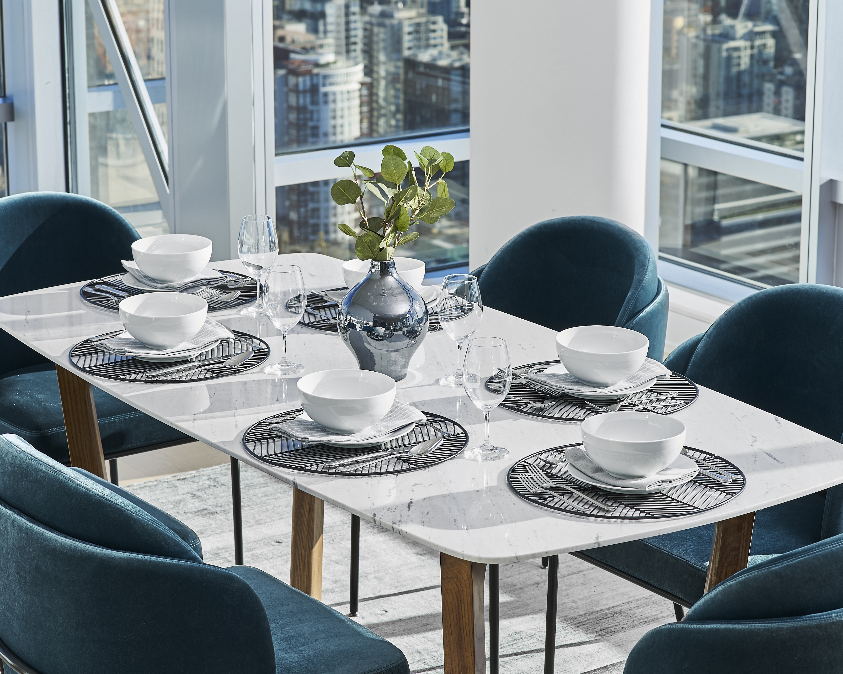 Evelyn Dining Table