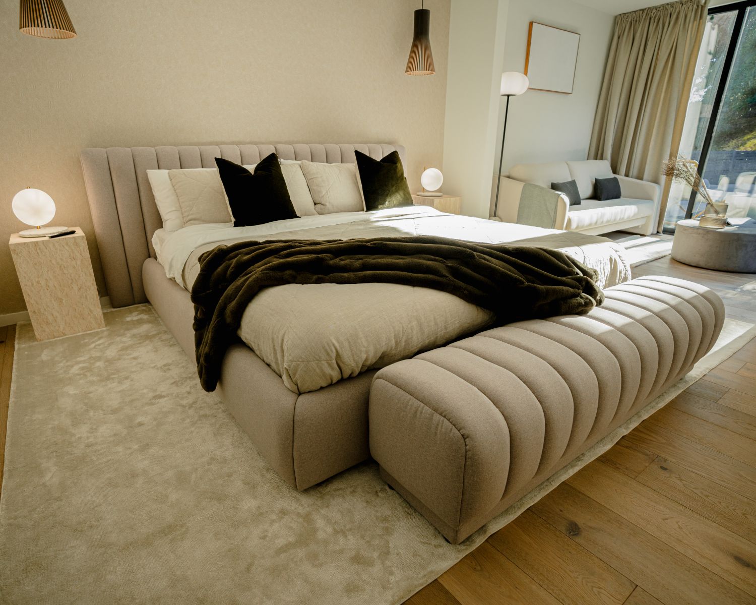Luxury Modern Bed Frame for Bedroom