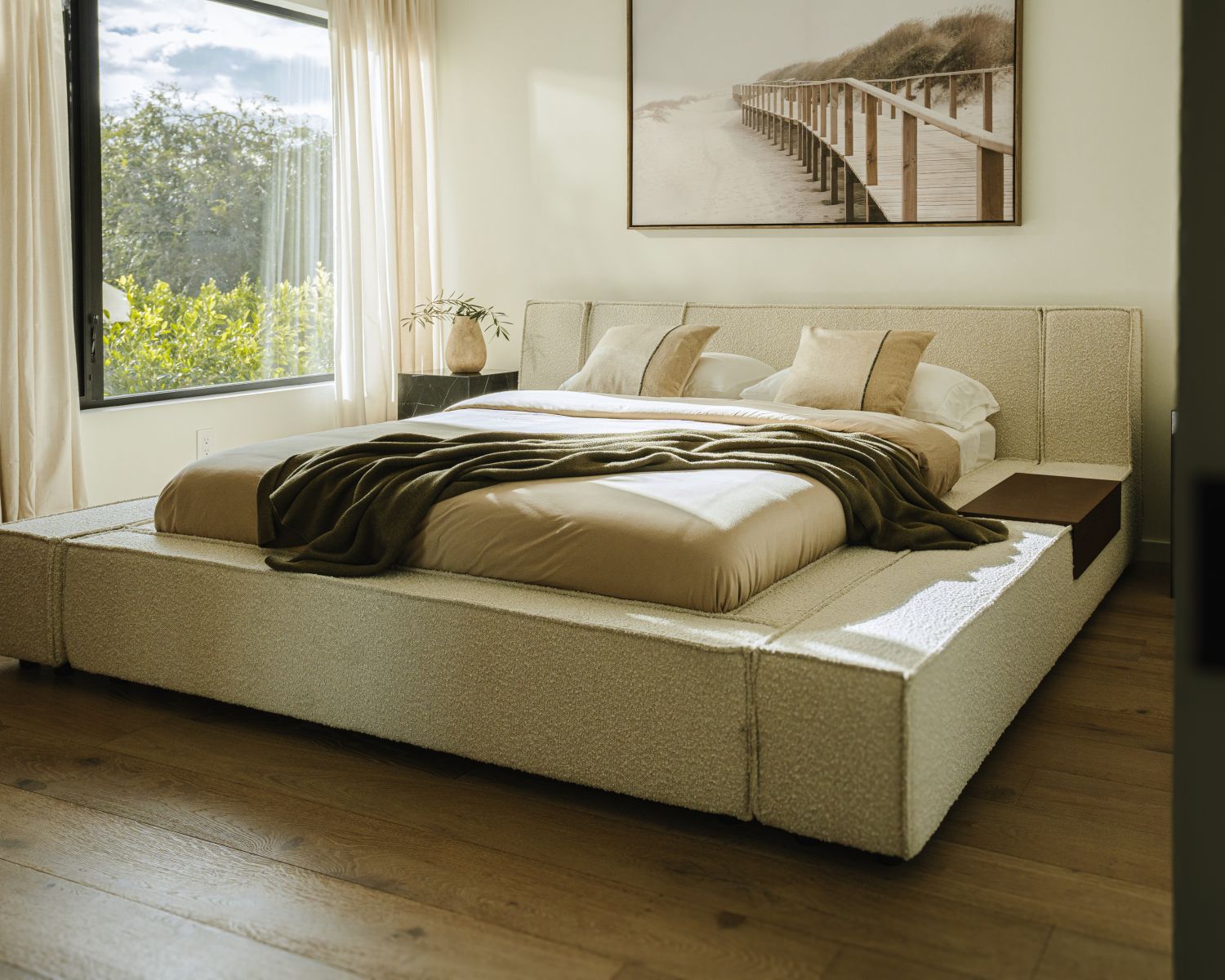 Modern Luxury Master Bedroom Designs