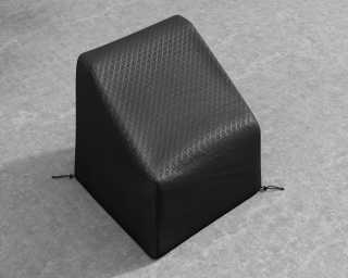 Bora_Armless_Cover Bora_Armless_Cover