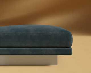 Dresden_Ottoman_Plush_Velvet_Prussian