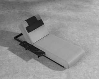 Florian Outdoor Daybed - Black Frame - Encino - Arcadia Pillow - Black Marble