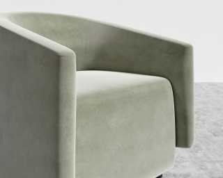 Hadrian_Armachair_Velvet_Verdant
