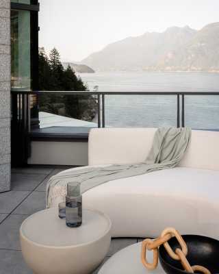 Tano Outdoor Left Corner