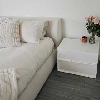 Image by karajewelll 