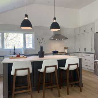 Image by @katetalermaninteriors Image by @katetalermaninteriors