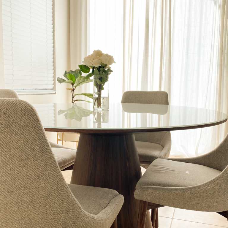 Winston Dining Table Round 48" | Mid Century Modern