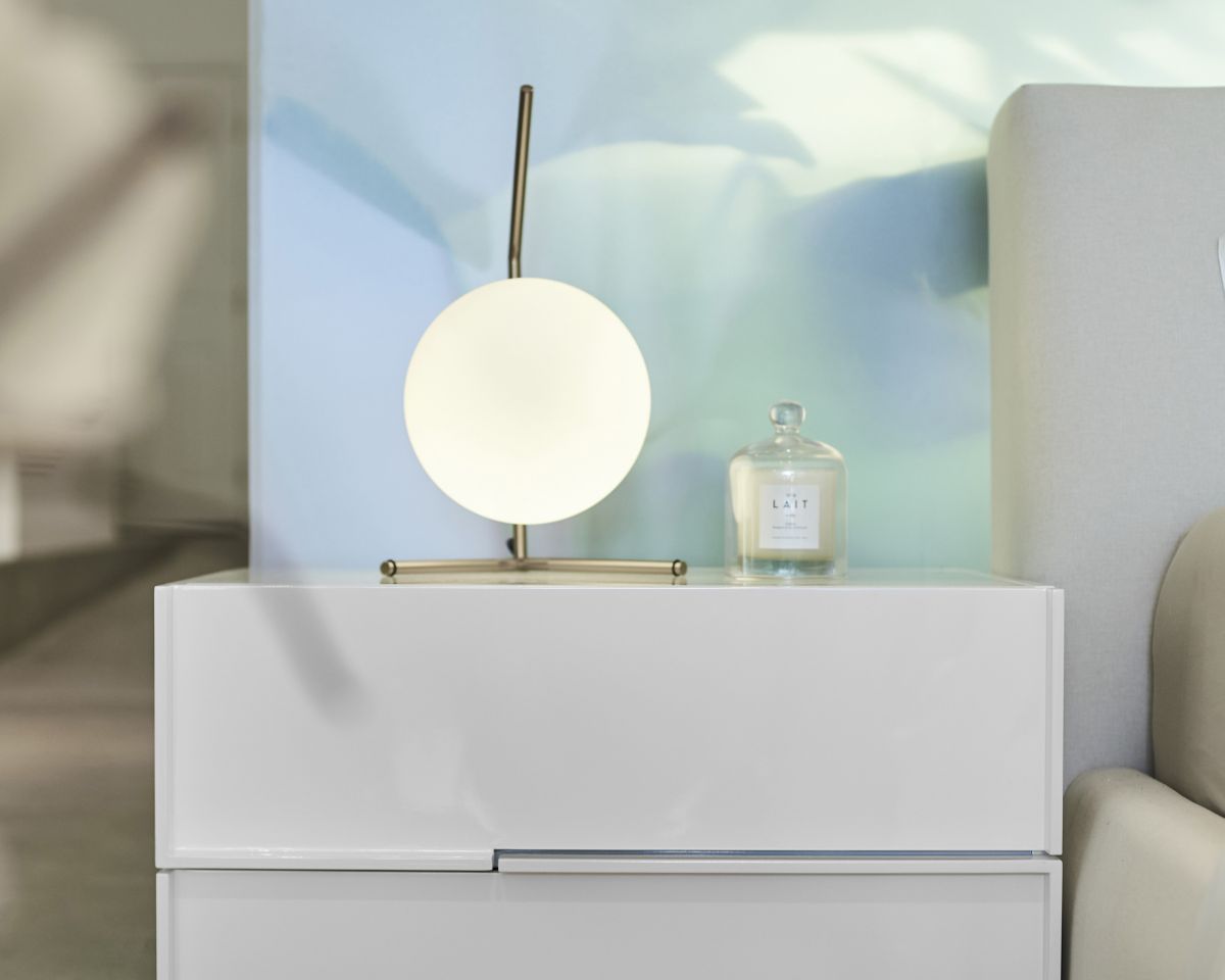 Rove Concepts Iris Table Lamp – Low